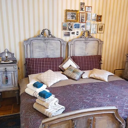 Rum i privatbostad L'angolo